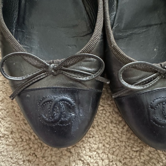 CHANEL Leather Ballet Flats size 37.5 - Picture 3 of 13